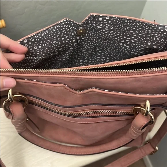 Pink suede purse - Picture 4 of 4